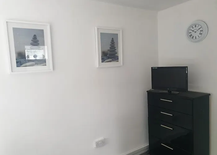A&S Properties, No Guest Fees, With Drive And Near City Centre